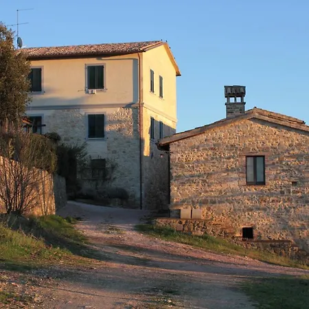 Portoreschi مزرعة للإقامة Saragano